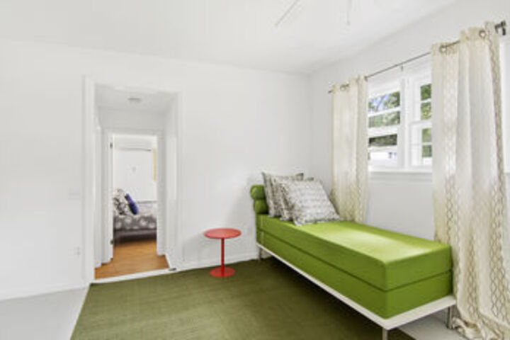Room 13 of 25