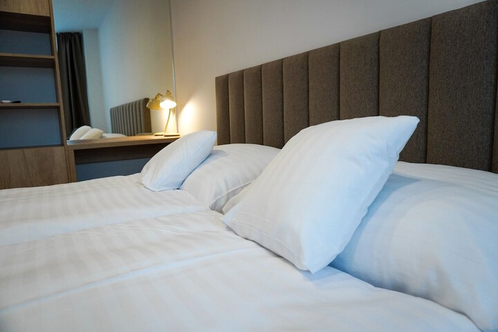 Room 21 of 76