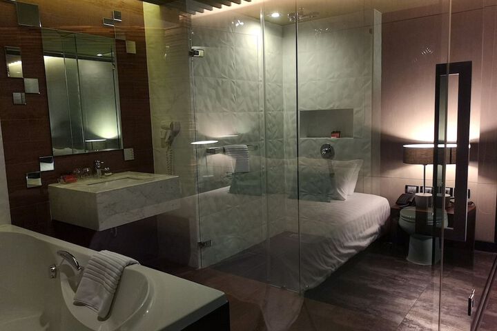 Room 55 of 89