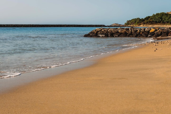 Beach 70 of 76