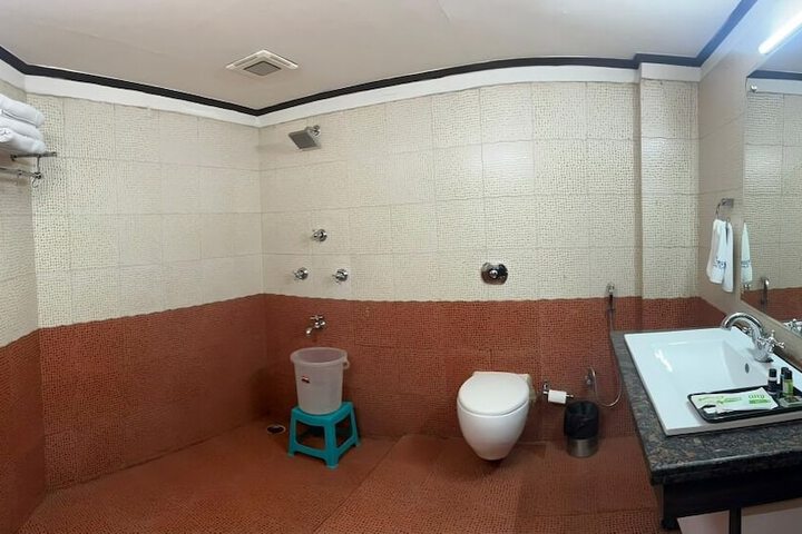 Room 36 of 50
