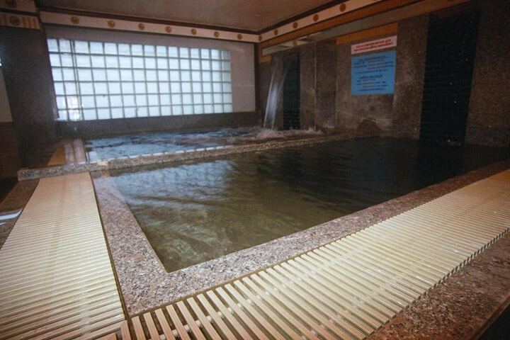 Spa 83 of 102