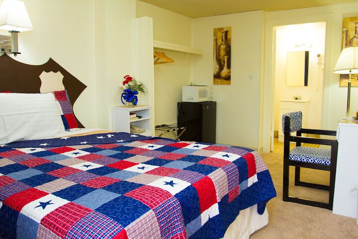 Room 5 of 39