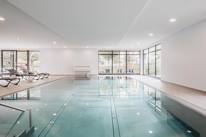 Pool 109 of 184