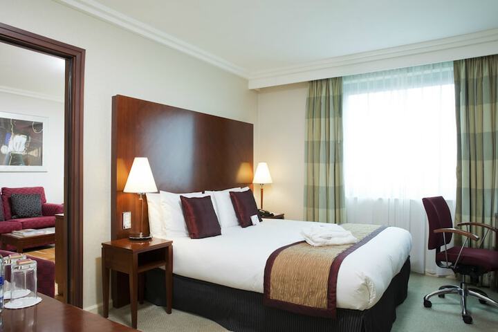 Room 14 of 130