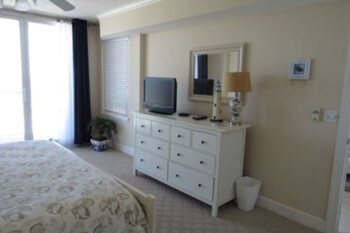 Room 18 of 26