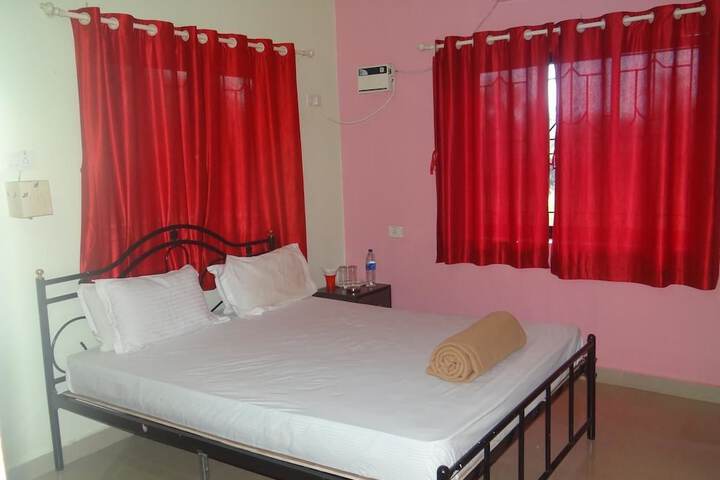 Room 13 of 15