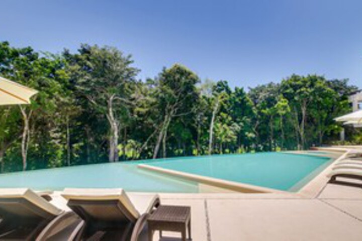Pool 21 of 42