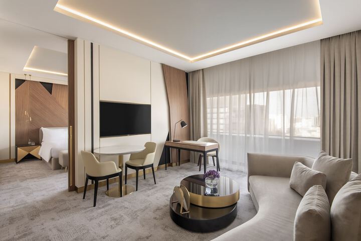Room 42 of 79