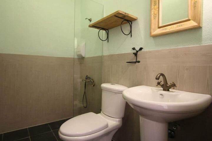 Room 15 of 23