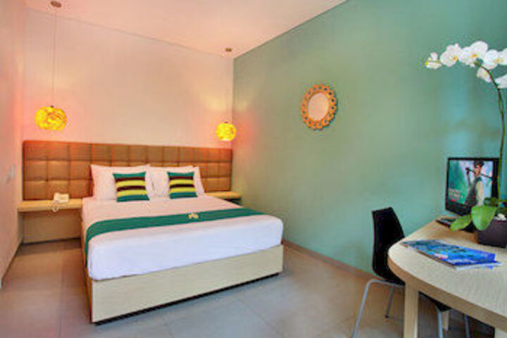 Room 6 of 14