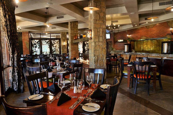 Dining 74 of 156