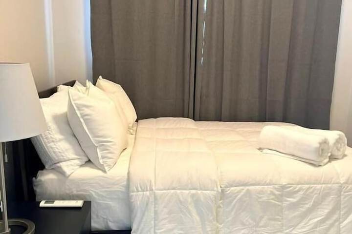 Room 3 of 8