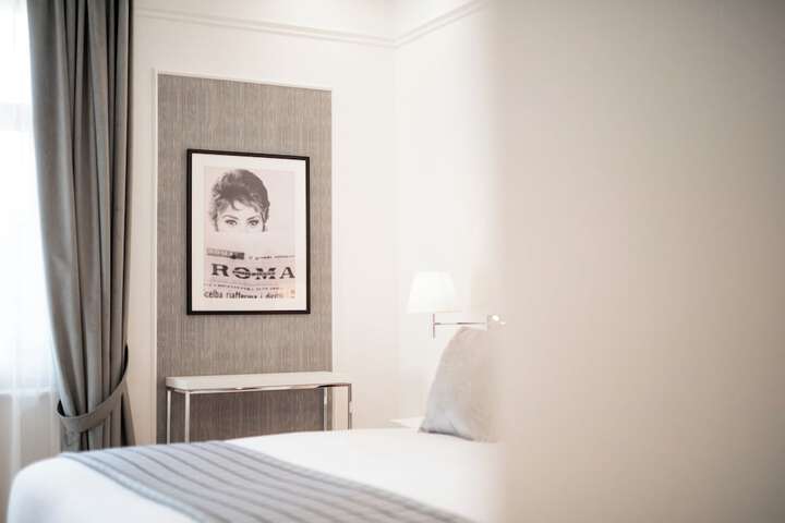 Room 30 of 126
