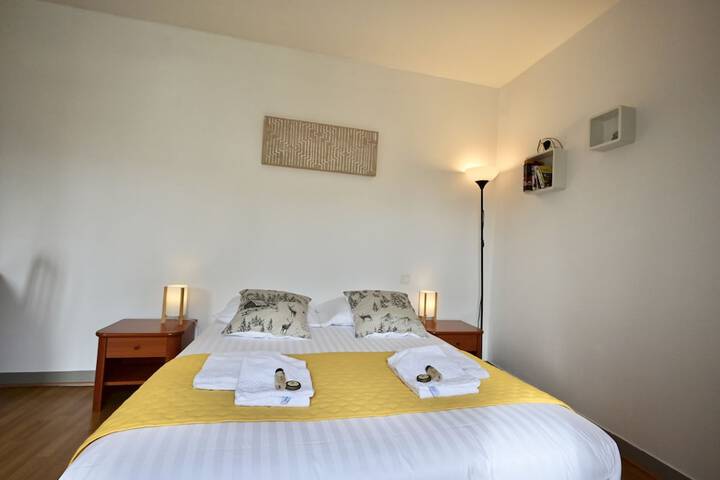 Room 15 of 53