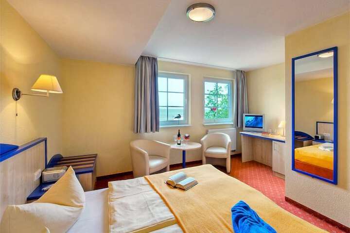 Room 2 of 23