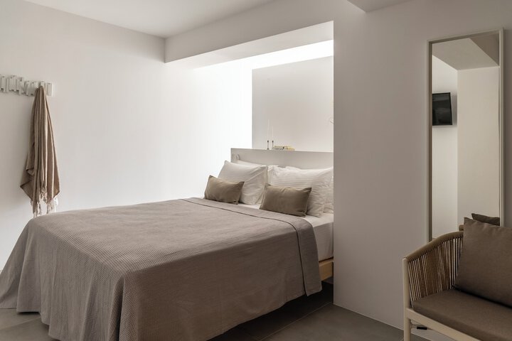 Room 28 of 114