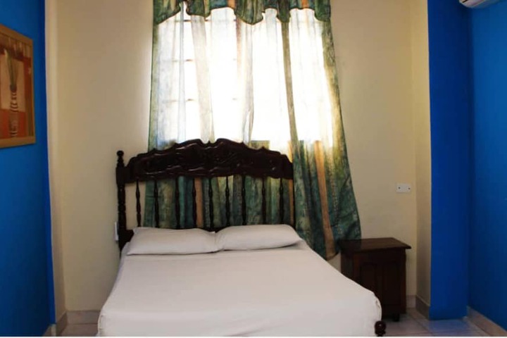 Room 3 of 9