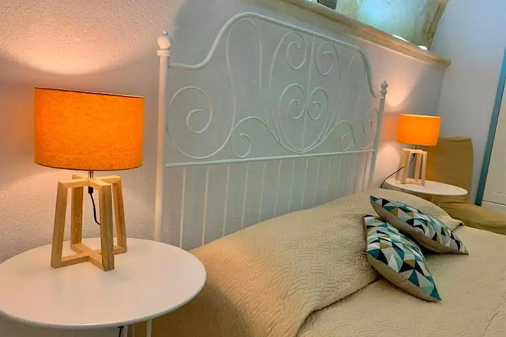 Room 6 of 21