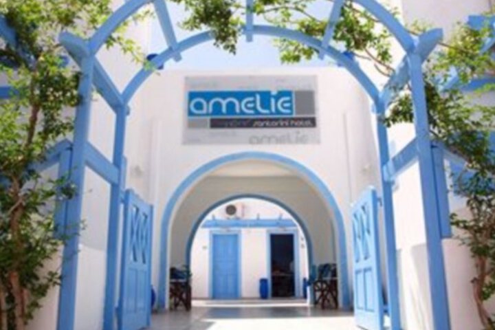 AMELIE SANTORINI HOTEL