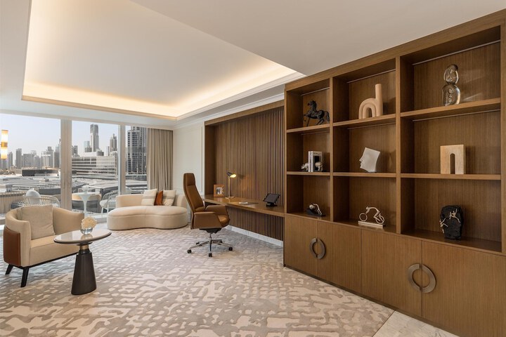 Room 46 of 198