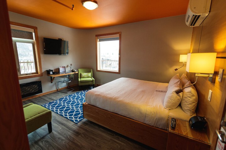 Room 12 of 78