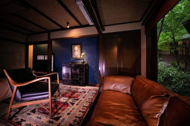 Room 13 of 130