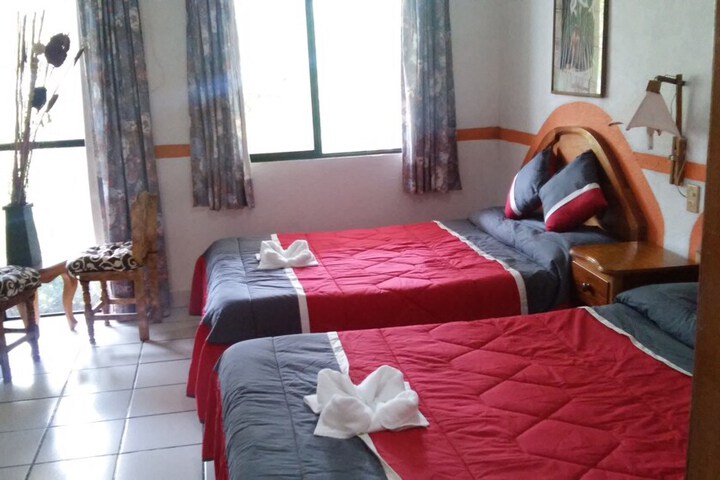 Room 3 of 39