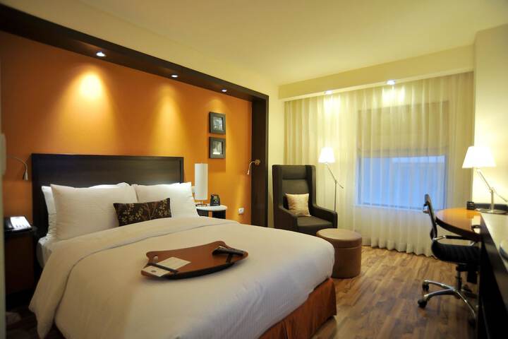 Room 12 of 66
