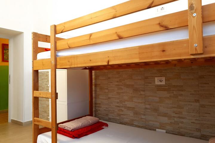 Room 7 of 46
