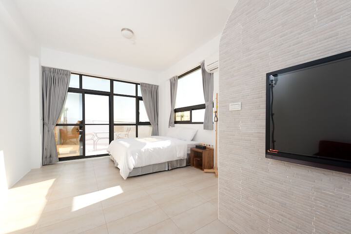Room 10 of 56