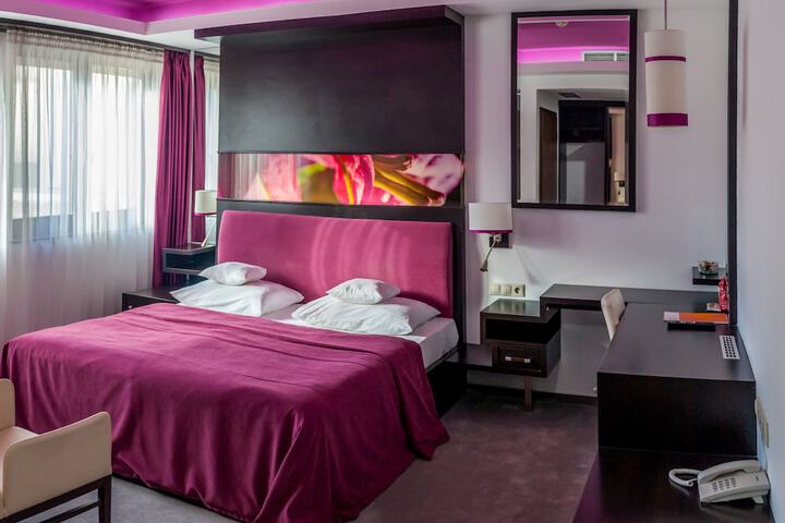 Room 26 of 70