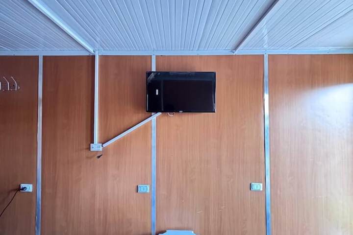 Room 50 of 117