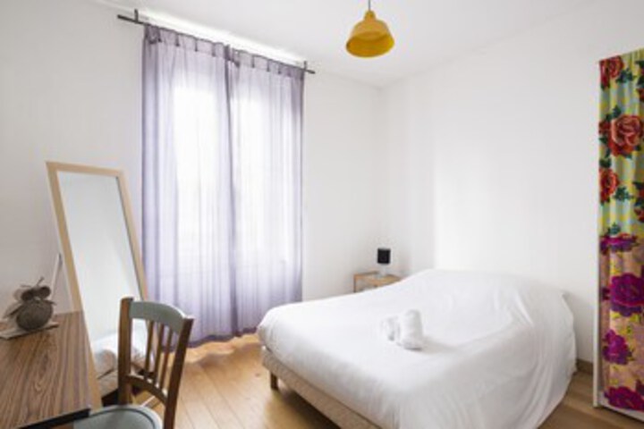 Room 27 of 28
