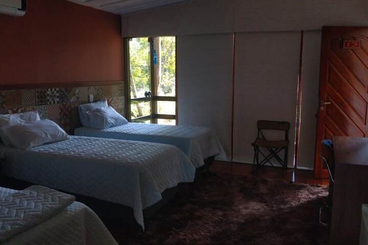 Room 4 of 5