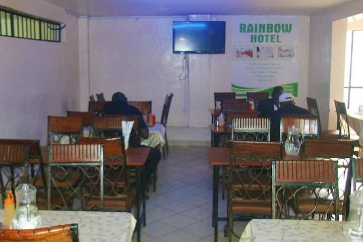 Dining 3 of 12