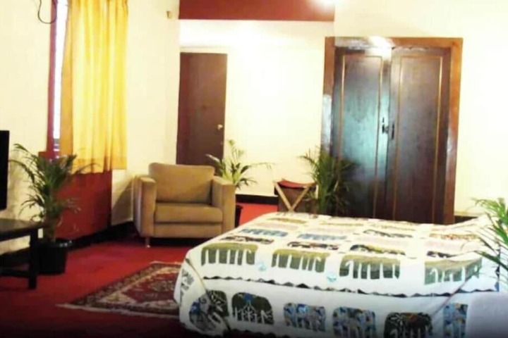 Room 35 of 41