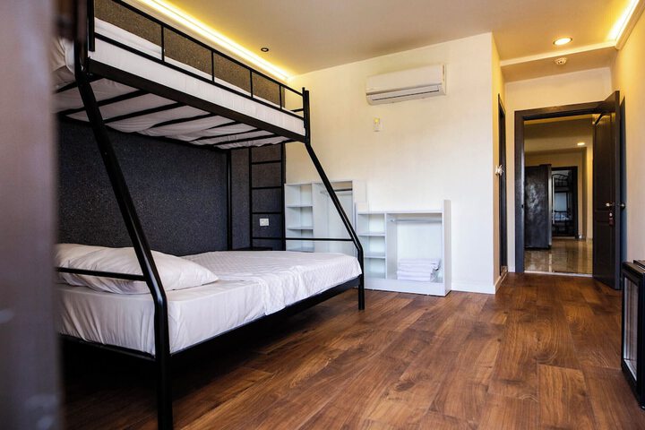 Room 77 of 135