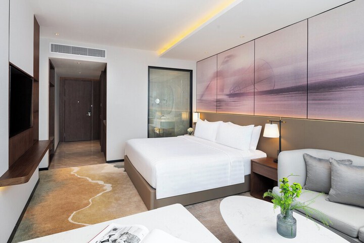 Room 31 of 100