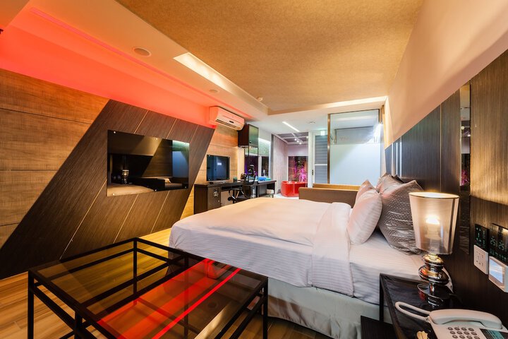 Room 5 of 39