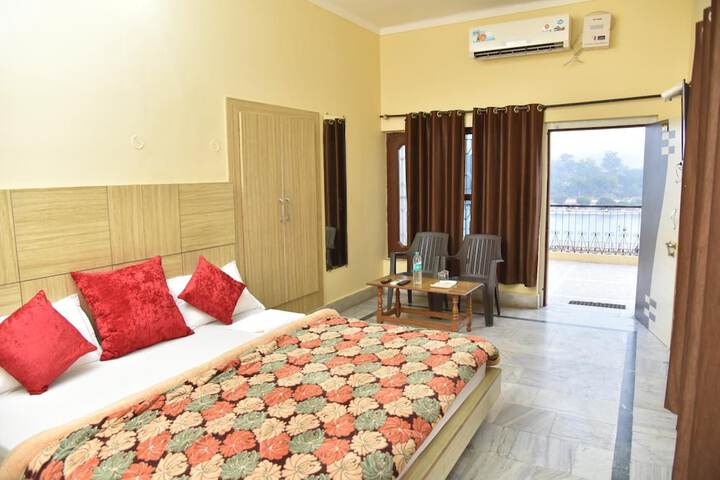 Room 20 of 90