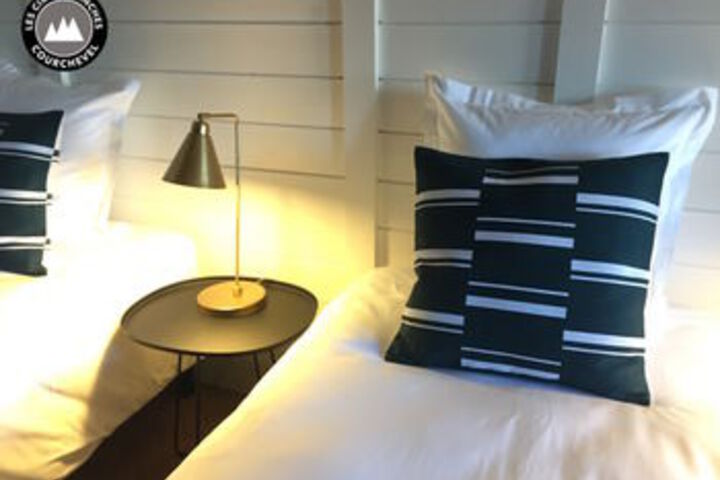 Room 9 of 35