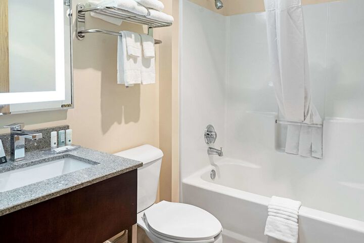 1 King Bed Efficiency Suite (5 of 5)