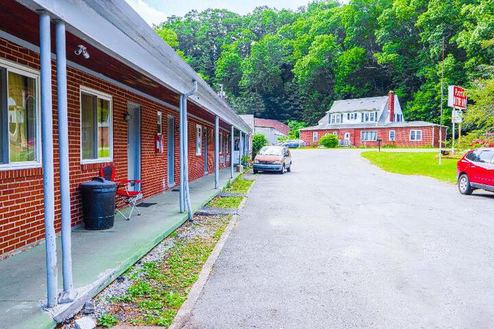 Property Grounds 20 of 31