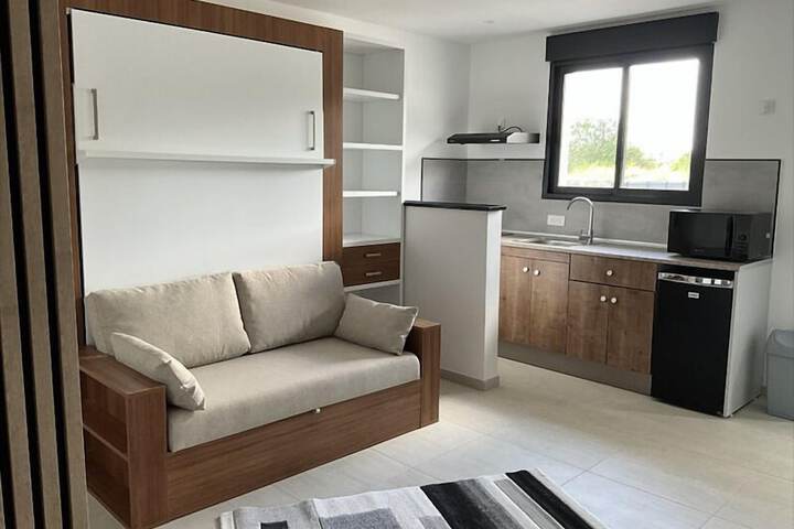 Room 9 of 49