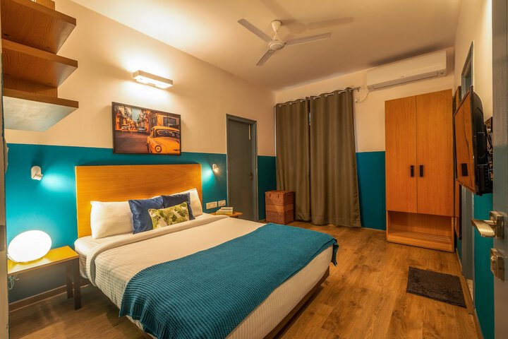Room 5 of 30