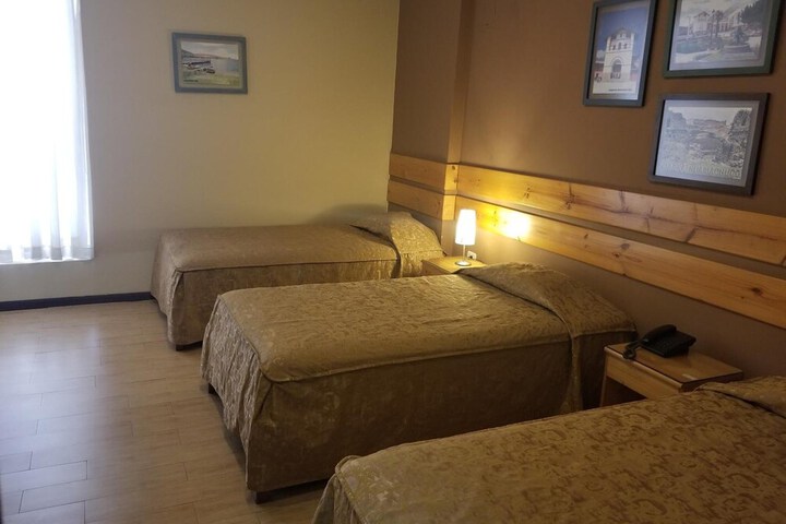 Room 9 of 43