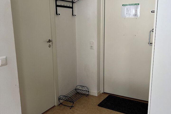 Room 8 of 29