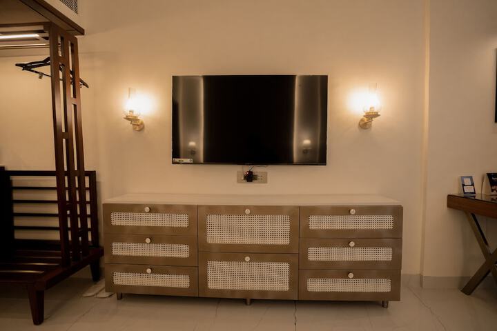 Room 25 of 124
