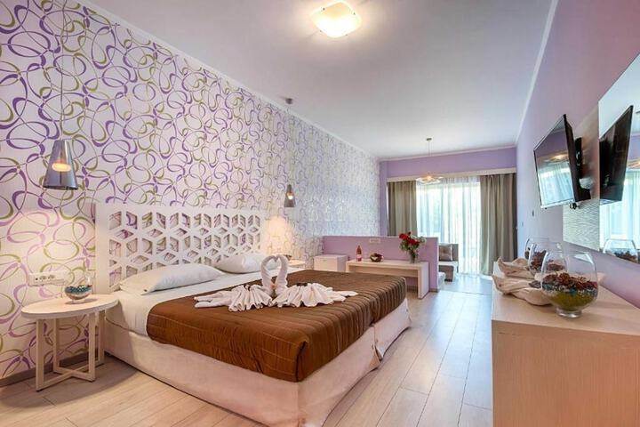 Room 14 of 69